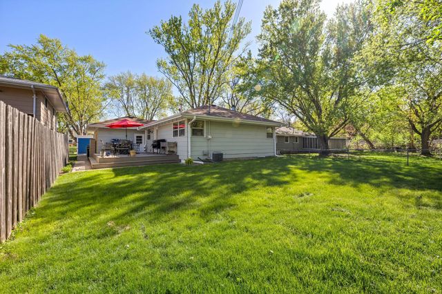5116 Millpond Place, Edina, MN 55436