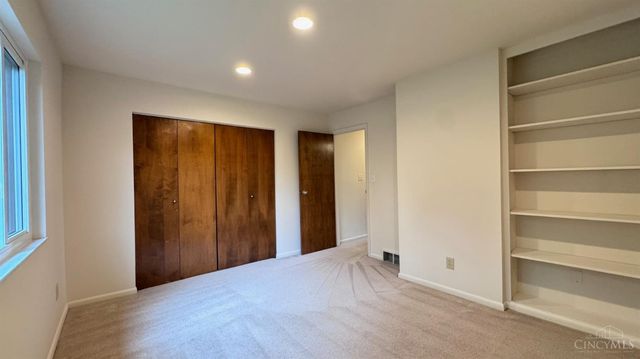 8547 Wyoming Club Drive, Springfield Twp., OH 45215