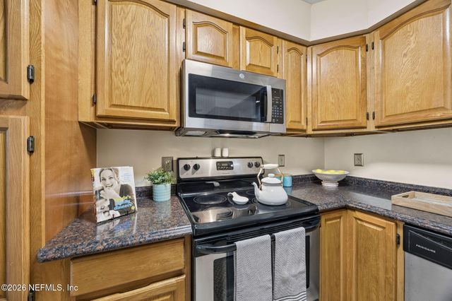 7260 ZAPATA Drive, Jacksonville, FL 32210