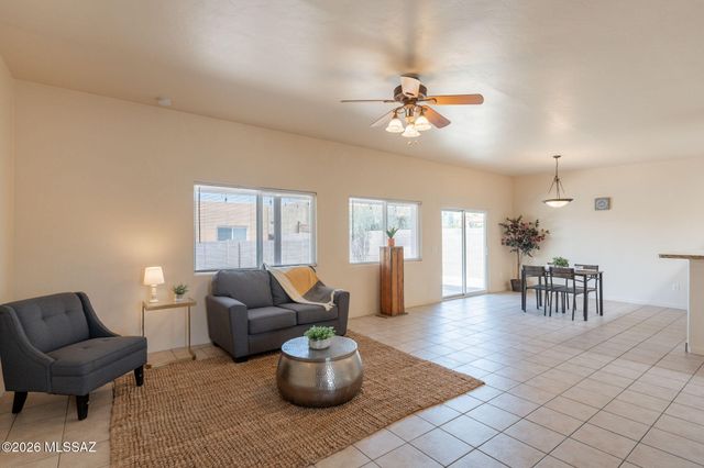 5440 W Cottonmouth Street, Tucson, AZ 85742