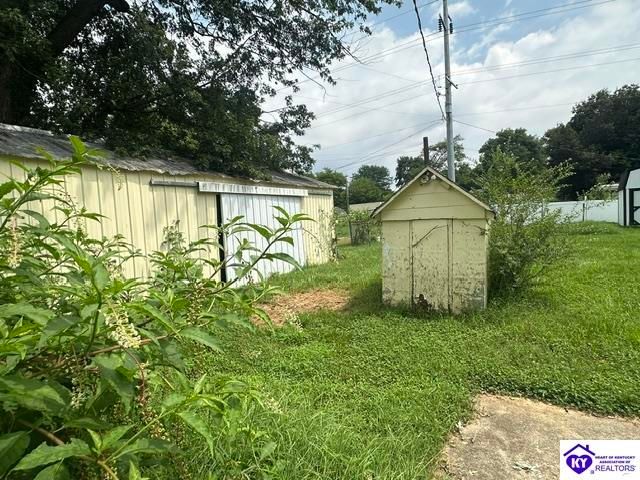1948 Hodgenville Road, Elizabethtown, KY 42701