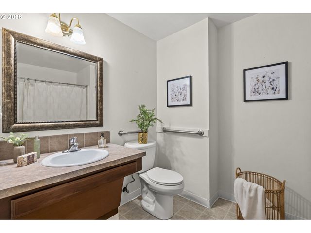 701 Ne 194TH Ave, Portland, OR 97230