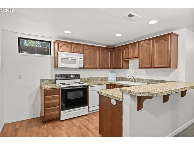 701 Ne 194TH Ave, Portland, OR 97230