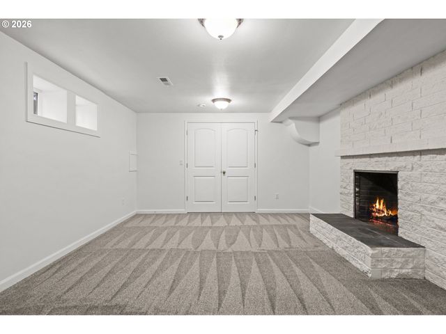 701 Ne 194TH Ave, Portland, OR 97230