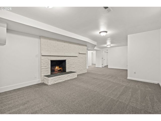 701 Ne 194TH Ave, Portland, OR 97230