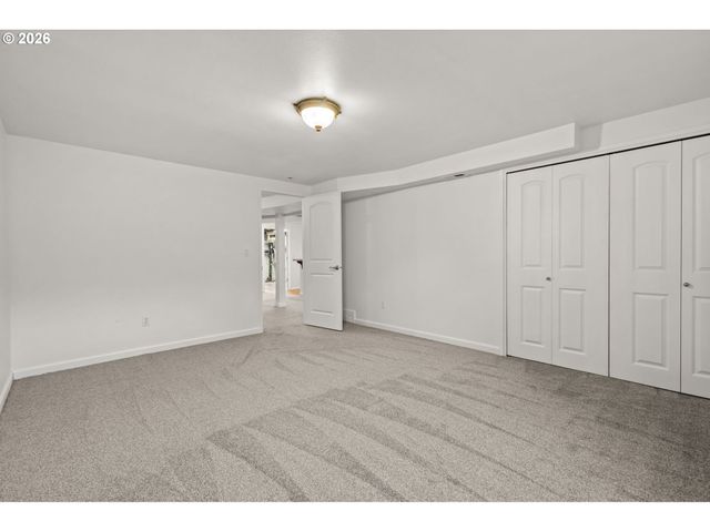 701 Ne 194TH Ave, Portland, OR 97230