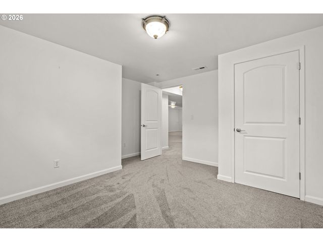 701 Ne 194TH Ave, Portland, OR 97230