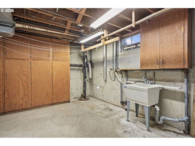 701 Ne 194TH Ave, Portland, OR 97230