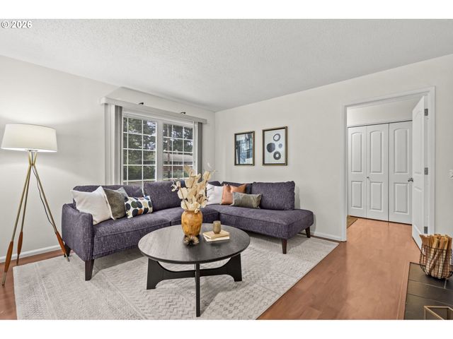 701 Ne 194TH Ave, Portland, OR 97230