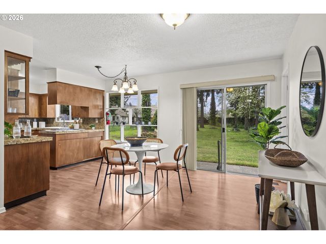 701 Ne 194TH Ave, Portland, OR 97230