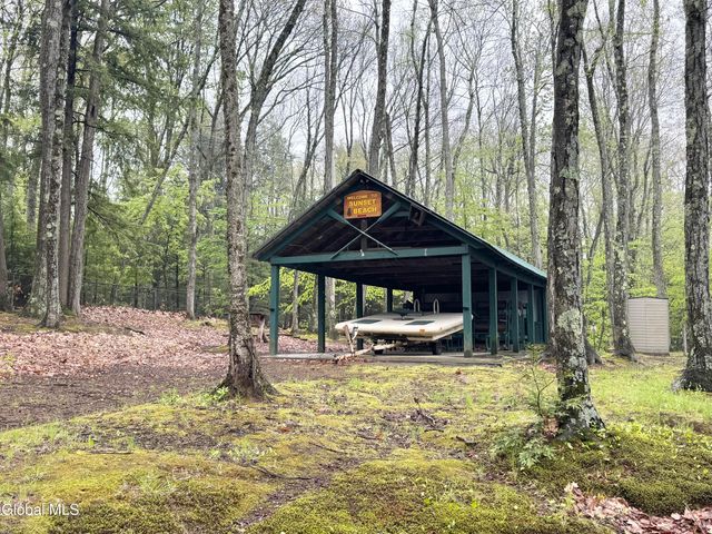 5647 Lake Road, Galway, NY 12074
