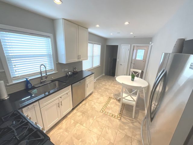 2241 N Monitor Avenue, Chicago, IL 60639