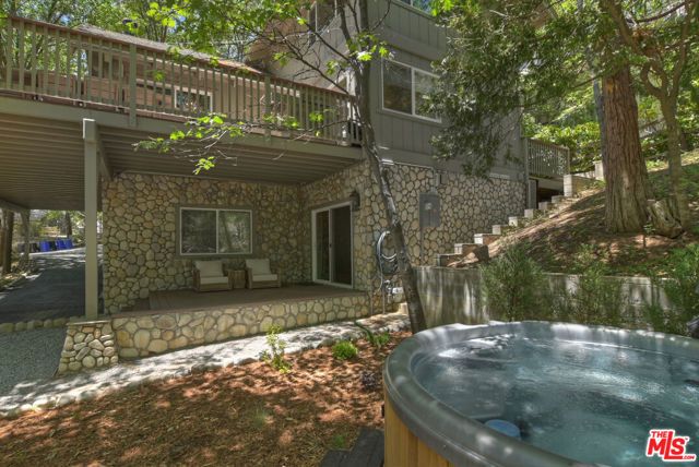 28805 North Shore Road, Lake Arrowhead, CA 92352