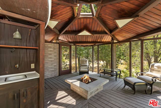 28805 North Shore Road, Lake Arrowhead, CA 92352