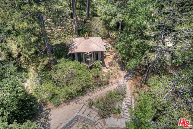 28805 North Shore Road, Lake Arrowhead, CA 92352