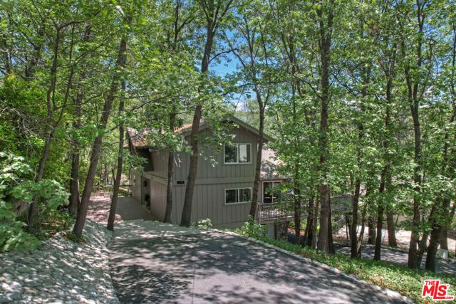 28805 North Shore Road, Lake Arrowhead, CA 92352