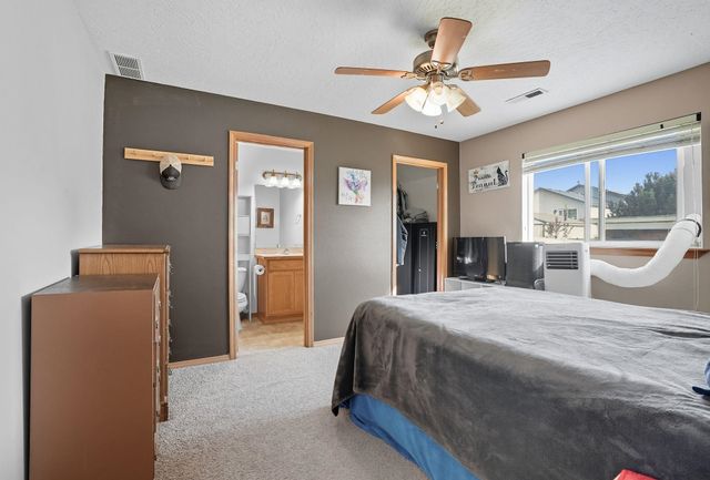 732 E Carrie Dr, Medical Lake, WA 99022