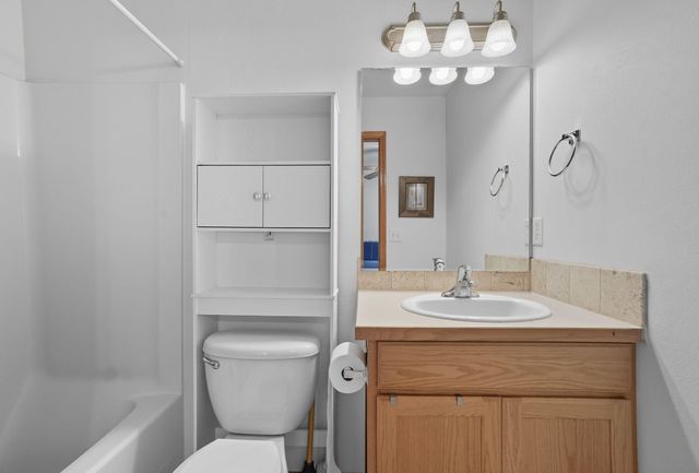 732 E Carrie Dr, Medical Lake, WA 99022