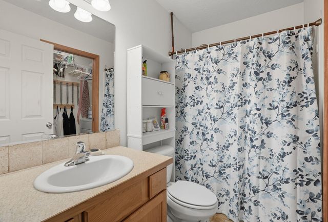 732 E Carrie Dr, Medical Lake, WA 99022