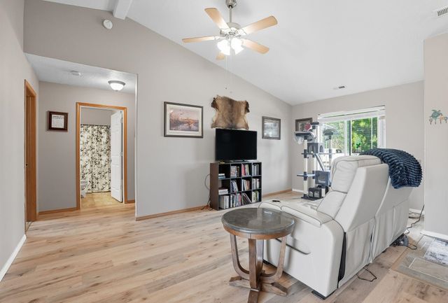 732 E Carrie Dr, Medical Lake, WA 99022
