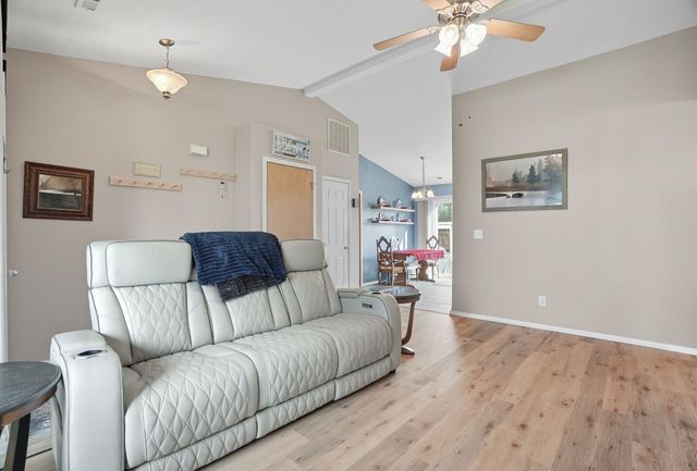 732 E Carrie Dr, Medical Lake, WA 99022