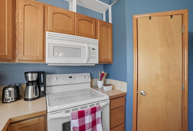 732 E Carrie Dr, Medical Lake, WA 99022