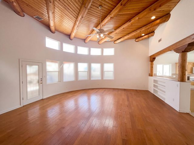 6331 Pima Place NW, Albuquerque, NM 87120