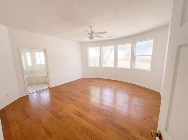 6331 Pima Place NW, Albuquerque, NM 87120