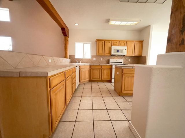 6331 Pima Place NW, Albuquerque, NM 87120