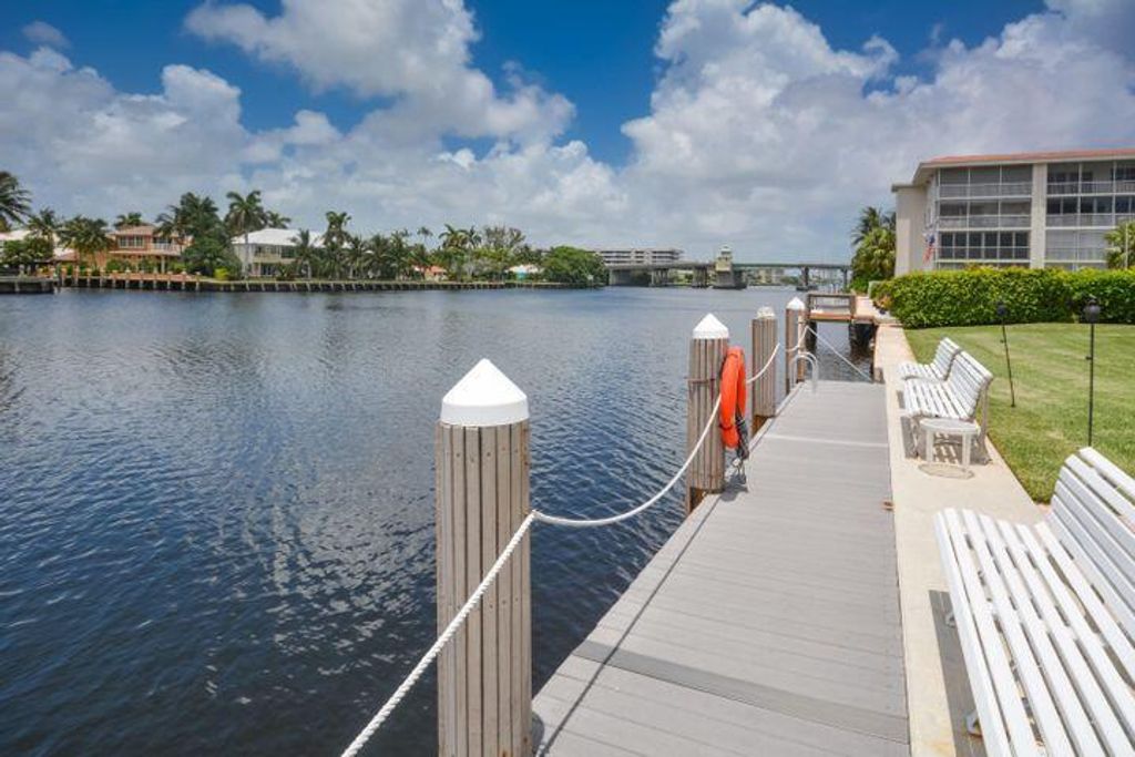 1920 S OCEAN Boulevard 10, Delray Beach, FL 33483