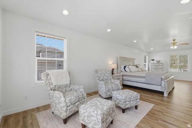 1468 N FLINT MEADOW DR, Kaysville, UT 84037