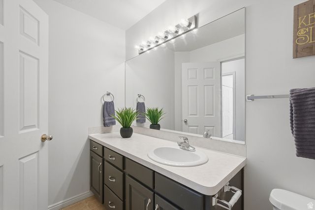 1468 N FLINT MEADOW DR, Kaysville, UT 84037