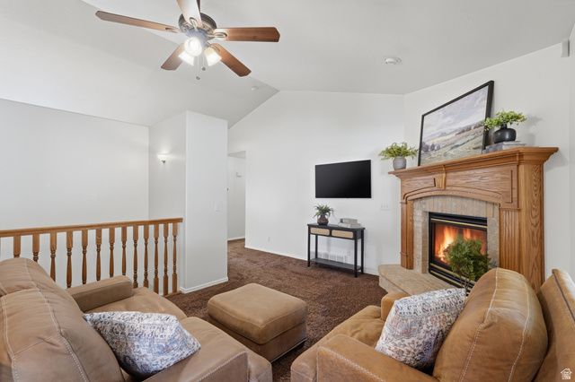 1468 N FLINT MEADOW DR, Kaysville, UT 84037