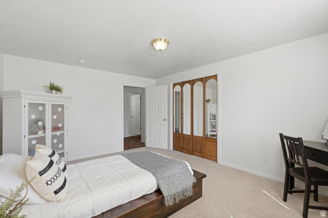 1468 N FLINT MEADOW DR, Kaysville, UT 84037