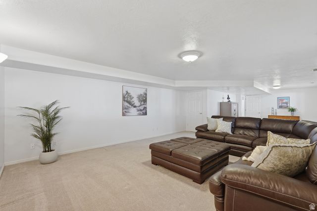 1468 N FLINT MEADOW DR, Kaysville, UT 84037