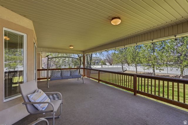 1468 N FLINT MEADOW DR, Kaysville, UT 84037