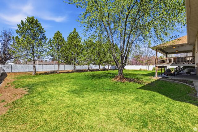 1468 N FLINT MEADOW DR, Kaysville, UT 84037