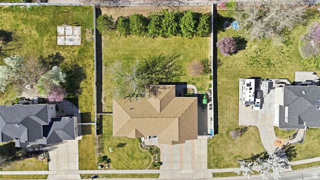 1468 N FLINT MEADOW DR, Kaysville, UT 84037