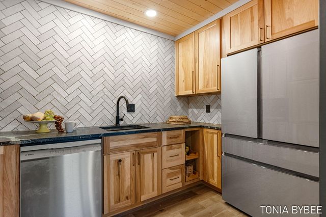 14298 Georgian Bay Drive, Holland, MI 49424