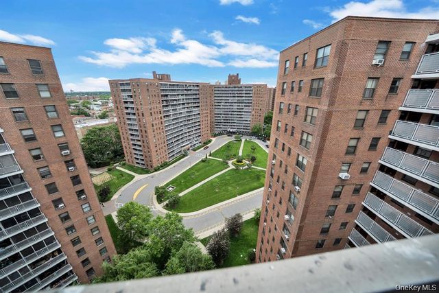 61-15 98th Street 16H, Rego Park, NY 11374