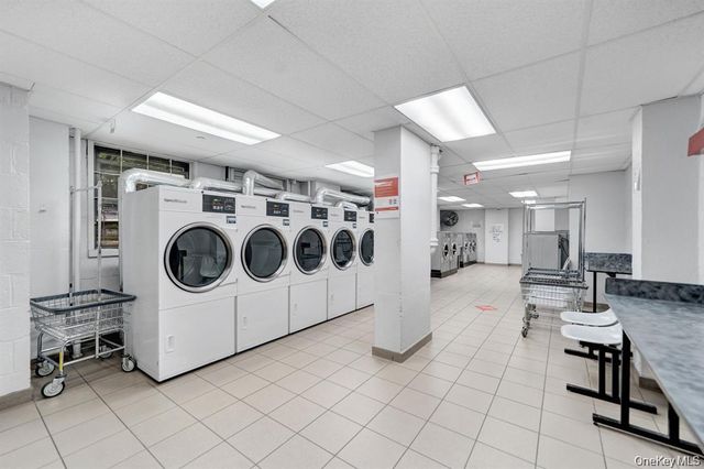61-15 98th Street 16H, Rego Park, NY 11374