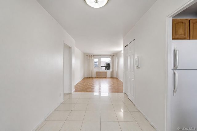 61-15 98th Street 16H, Rego Park, NY 11374