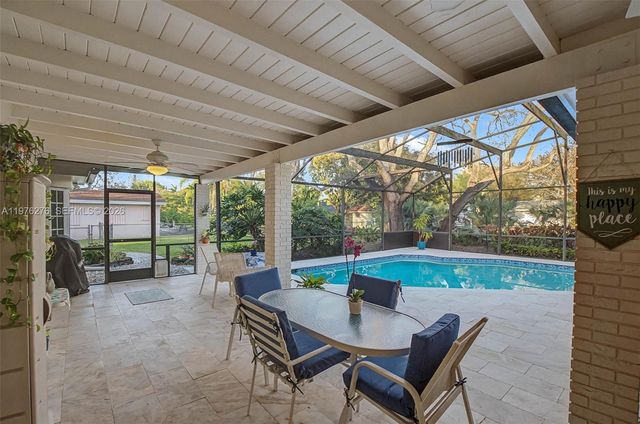 15401 SW 81 Avenue, Palmetto Bay, FL 33157