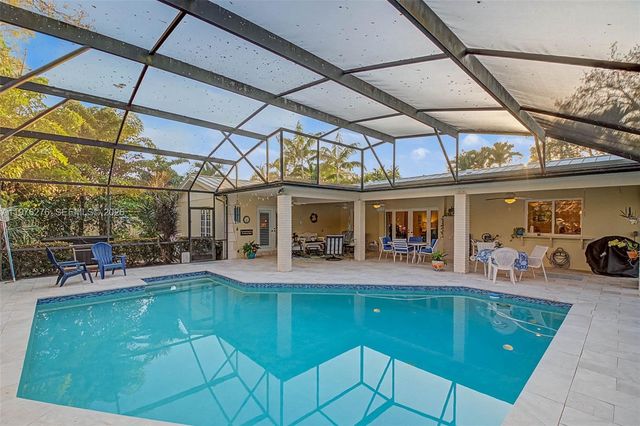 15401 SW 81 Avenue, Palmetto Bay, FL 33157