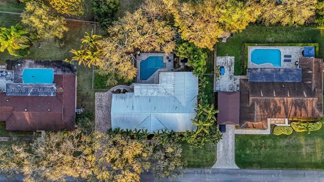15401 SW 81 Avenue, Palmetto Bay, FL 33157