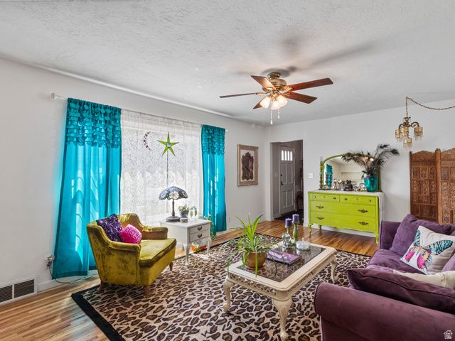 4760 S ATWOOD BLVD, Murray, UT 84107