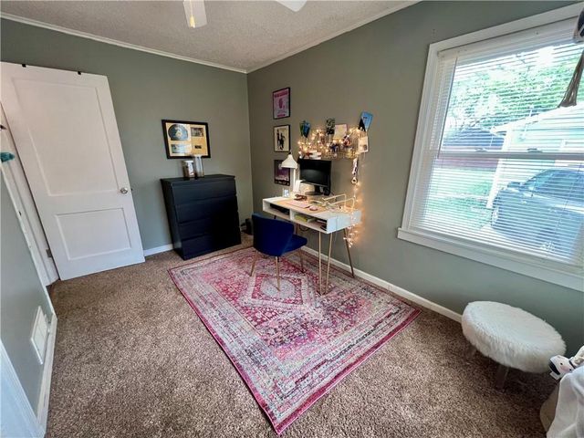 8207 Hemlock Street, Overland Park, KS 66204