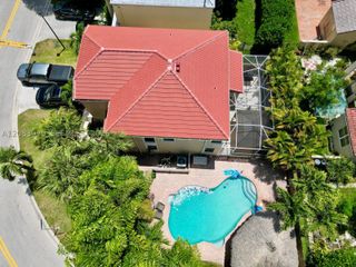 584 NW 87th Ter, Coral Springs, FL 33071