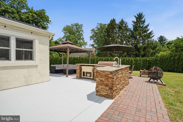 3637 BUCK RD, Huntingdon Valley, PA 19006