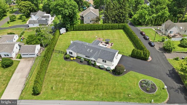 3637 BUCK RD, Huntingdon Valley, PA 19006